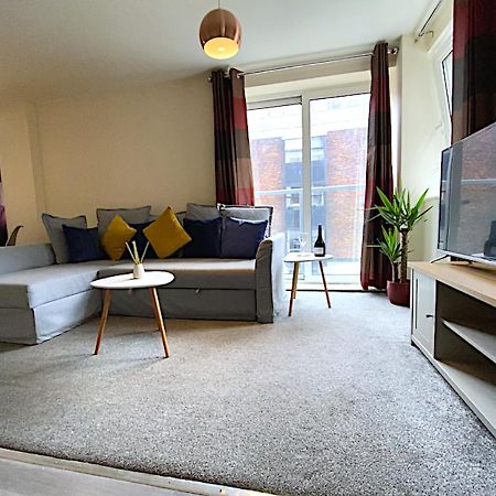 Stylish Two Bed City Apartment With Secure Parking Southampton Exterior photo