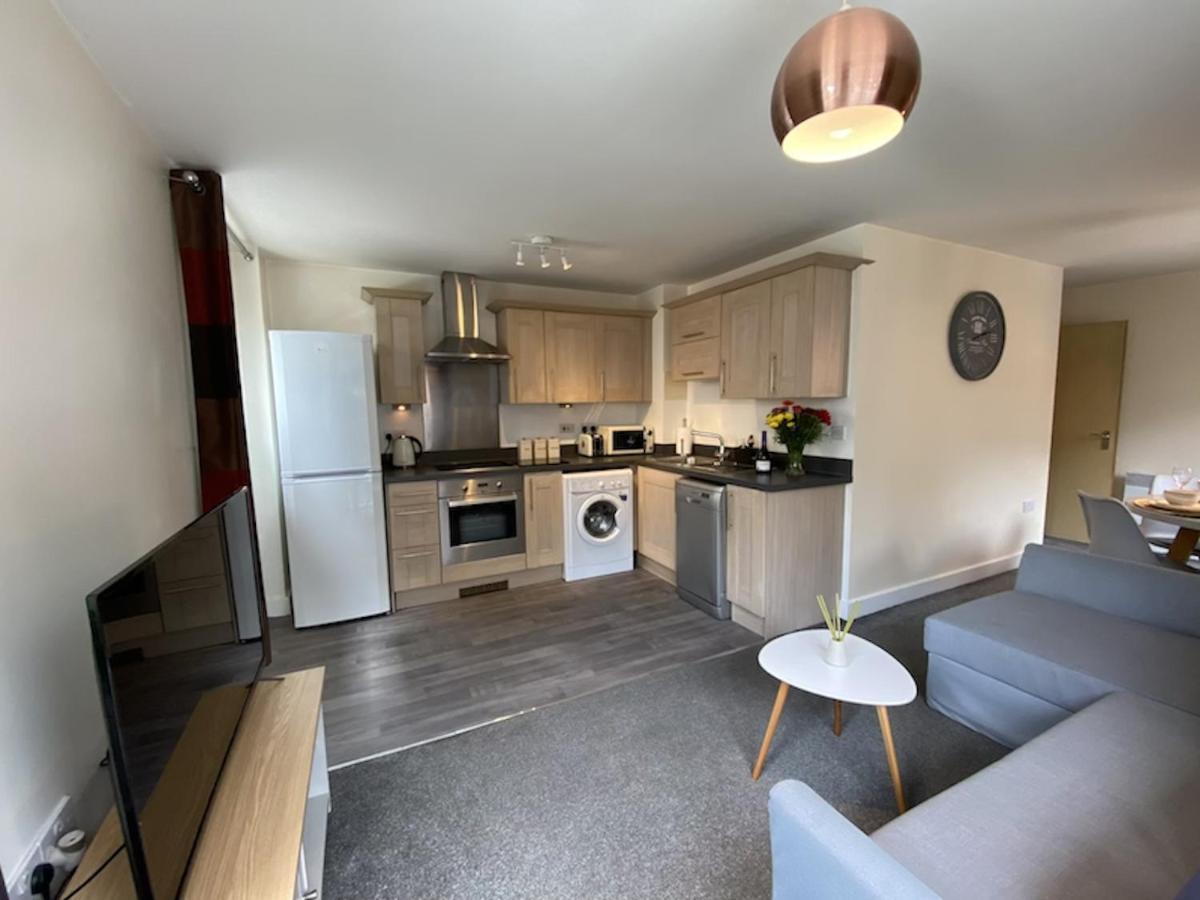 Stylish Two Bed City Apartment With Secure Parking Southampton Exterior photo