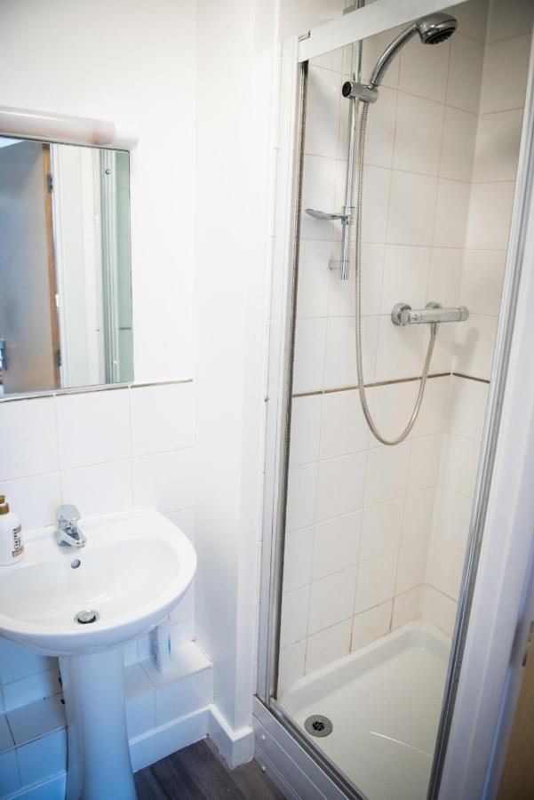 Stylish Two Bed City Apartment With Secure Parking Southampton Exterior photo